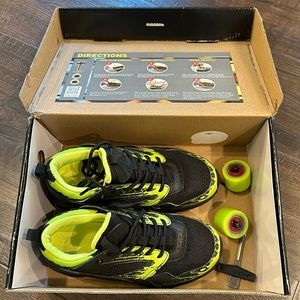 Boys Green/Black Heelys